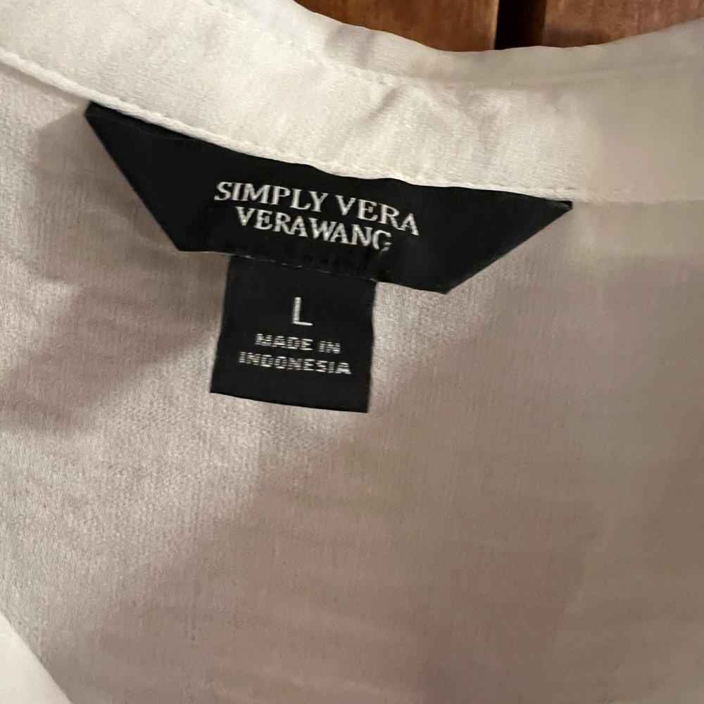 Simply Vera Vera Wang Layered White Sleeveless Blouse - Picture 2 of 3